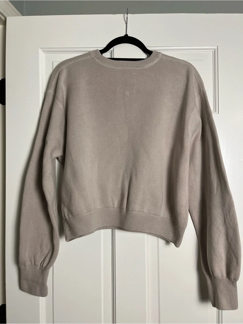 Aerie “New York” Logo 100% Cotton Pullover Sweatshirt in Beige. Medium - Picture 2 of 6